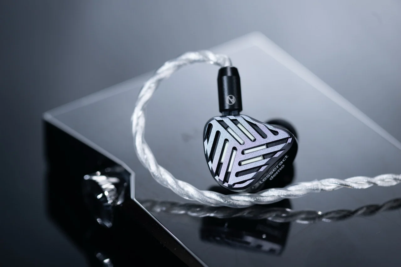 nostalgia audio tesseract